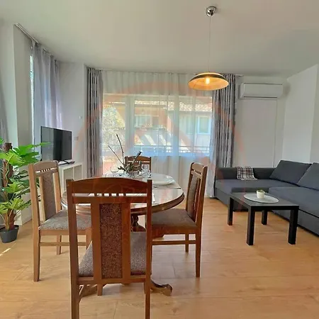 The Sunny Space Of Apartament Warna