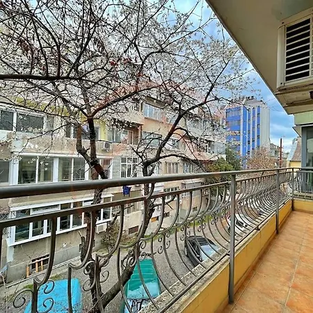 The Sunny Space Of Apartament